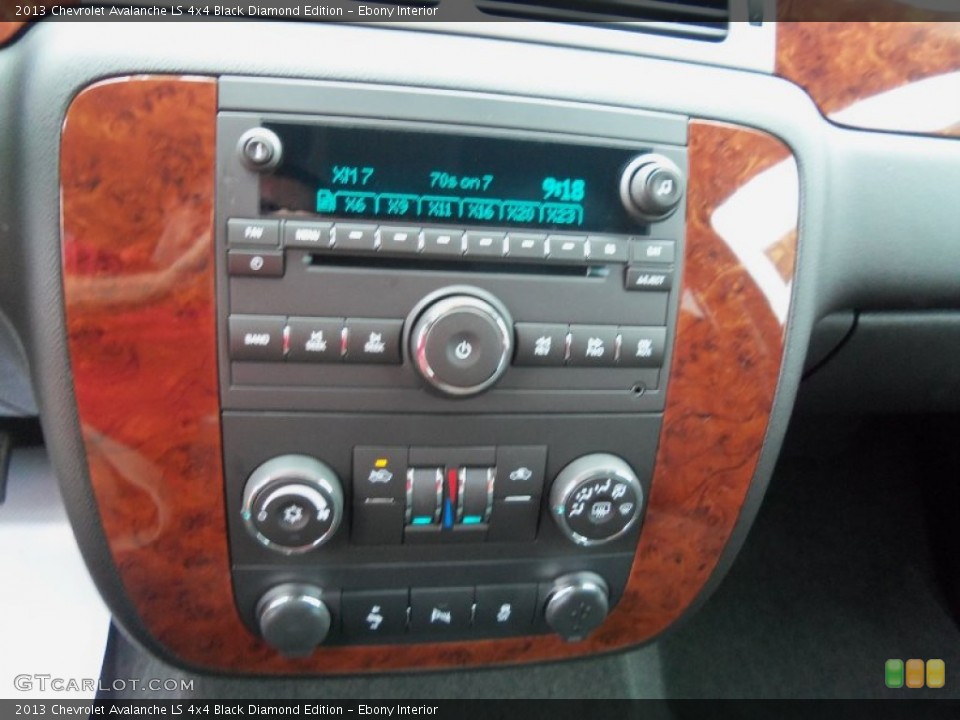 Ebony Interior Controls for the 2013 Chevrolet Avalanche LS 4x4 Black Diamond Edition #68245279