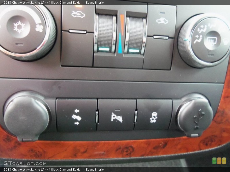Ebony Interior Controls for the 2013 Chevrolet Avalanche LS 4x4 Black Diamond Edition #68245297