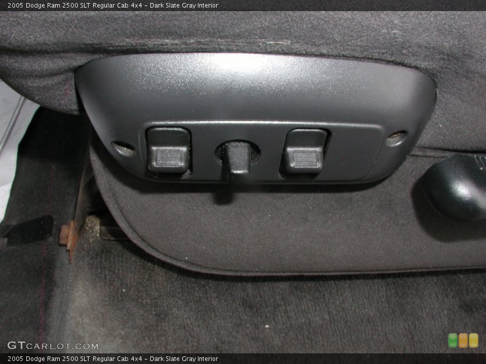 Dark Slate Gray Interior Controls for the 2005 Dodge Ram 2500 SLT Regular Cab 4x4 #68248987