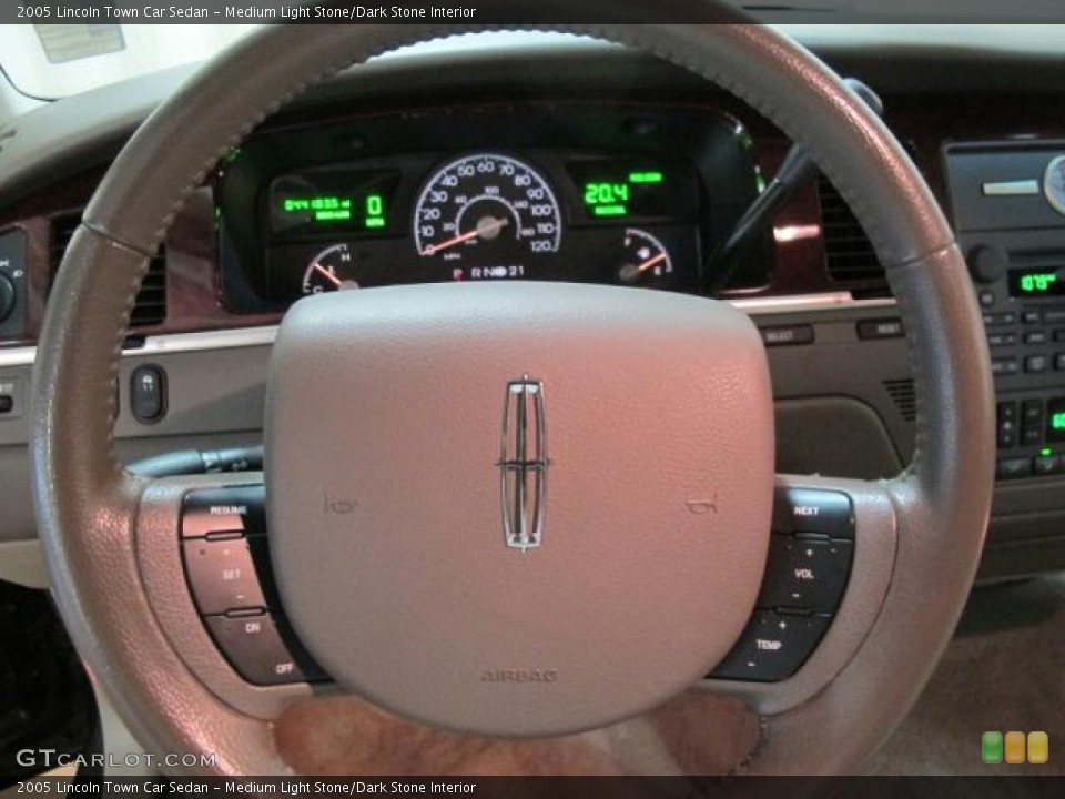 Medium Light Stone/Dark Stone Interior Steering Wheel for the 2005 Lincoln Town Car Sedan #68249983