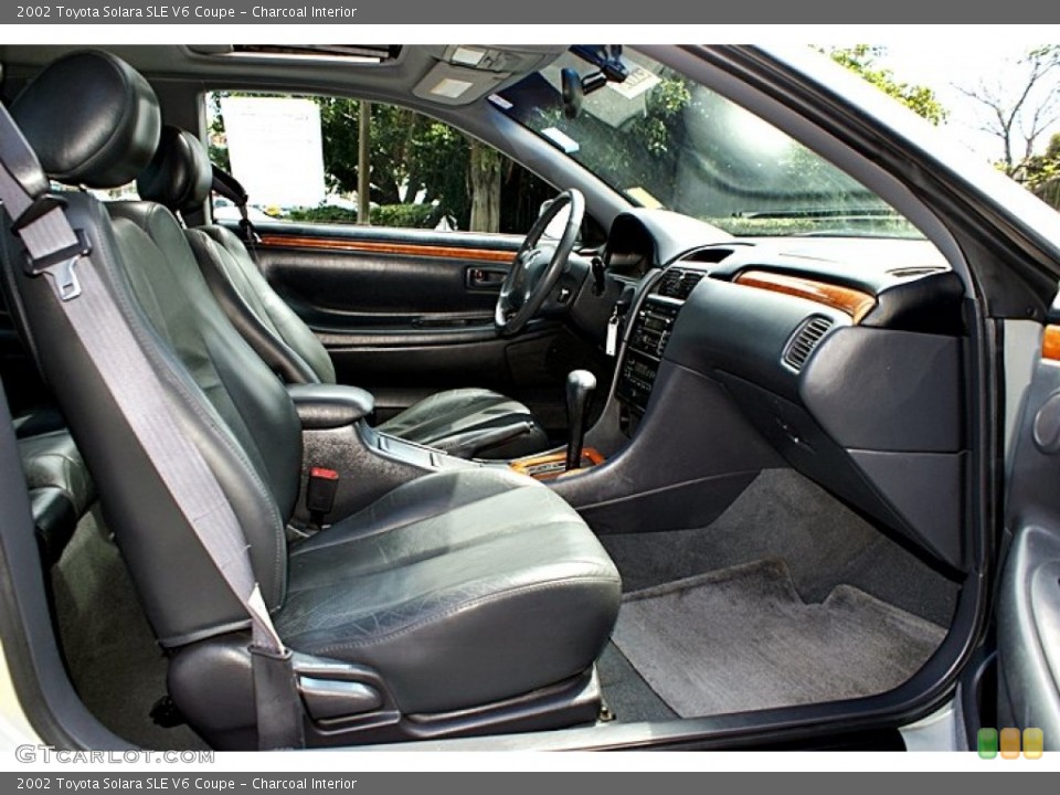 Charcoal Interior Photo for the 2002 Toyota Solara SLE V6 Coupe #68286077