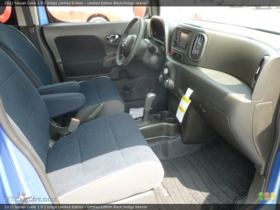 Limited Edition Black/Indigo Interior Photo for the 2012 Nissan Cube 1.8 S Indigo Limited Edition #68286080
