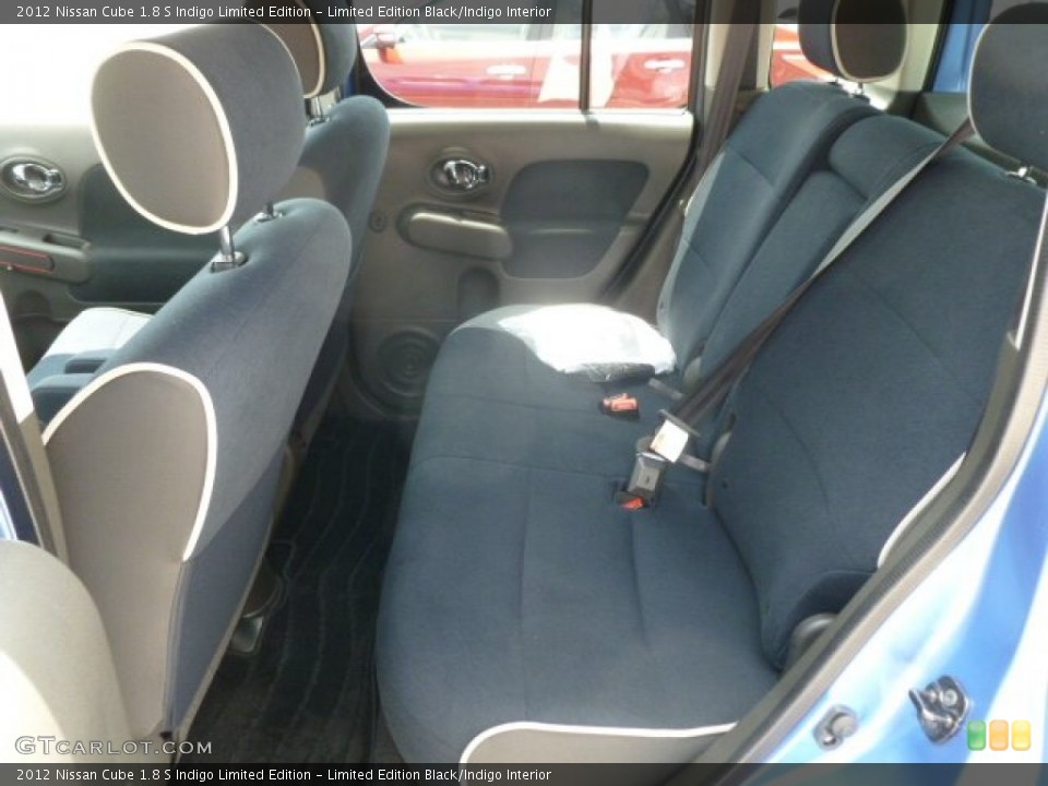 Limited Edition Black/Indigo Interior Photo for the 2012 Nissan Cube 1.8 S Indigo Limited Edition #68286107