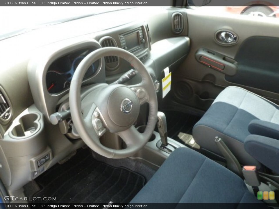 Limited Edition Black/Indigo 2012 Nissan Cube Interiors