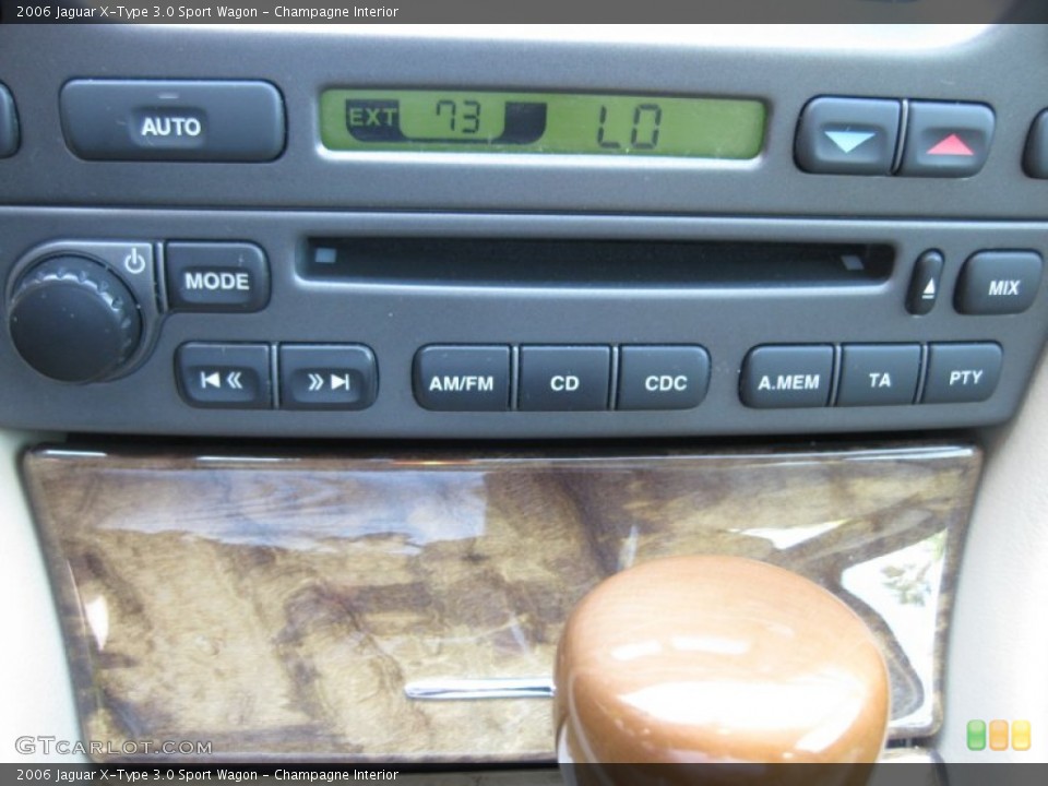 Champagne Interior Controls for the 2006 Jaguar X-Type 3.0 Sport Wagon #68290808