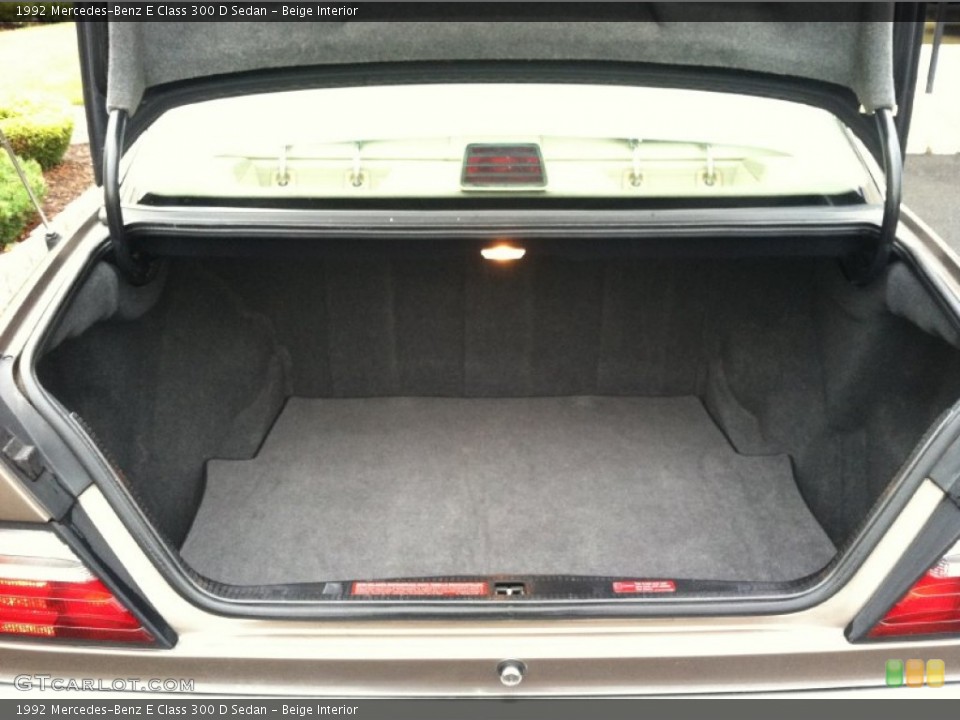 Beige Interior Trunk for the 1992 Mercedes-Benz E Class 300 D Sedan #68292836