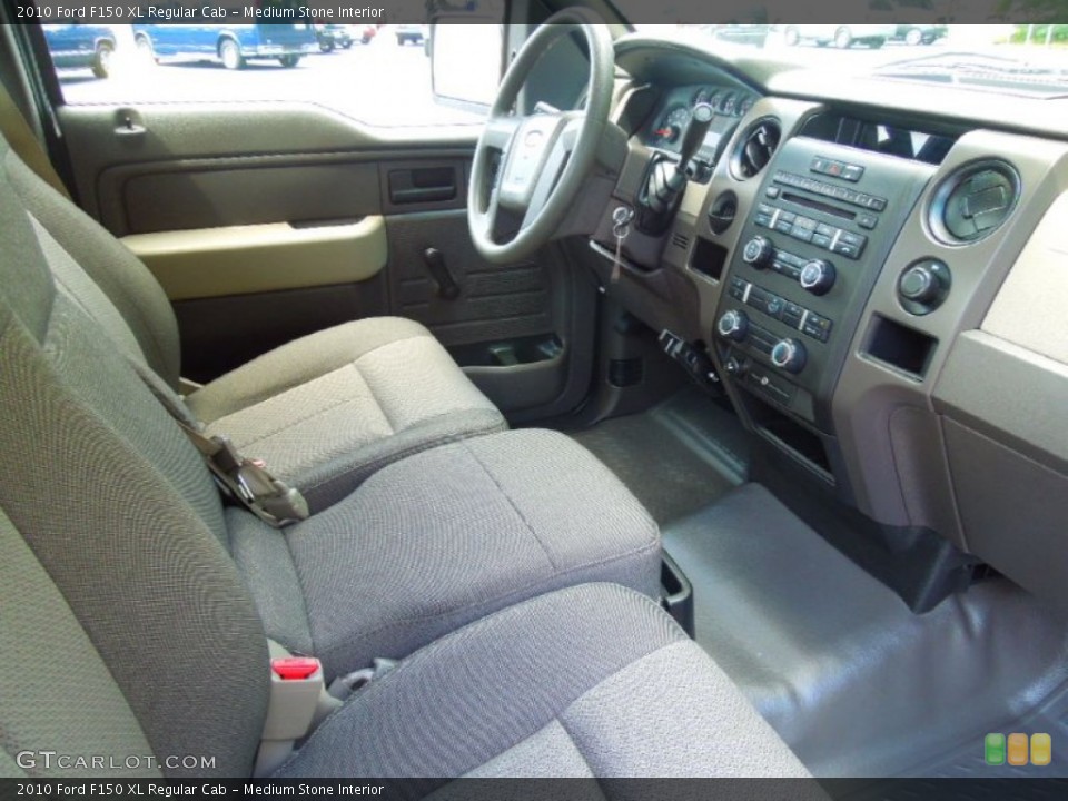 Medium Stone Interior Photo for the 2010 Ford F150 XL Regular Cab #68293301