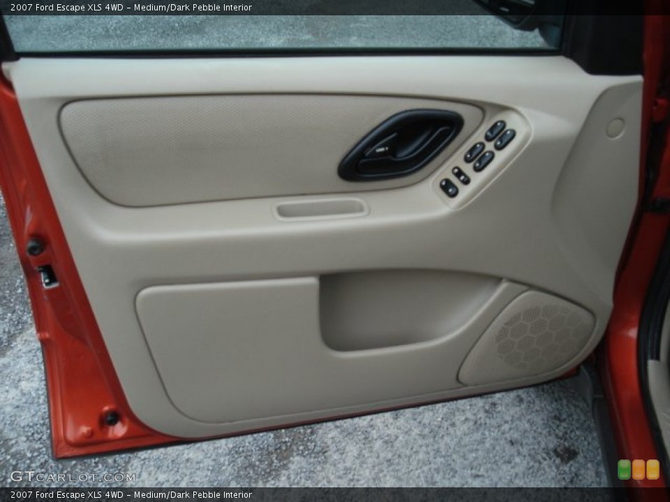 Medium/Dark Pebble Interior Door Panel for the 2007 Ford Escape XLS 4WD #68306822