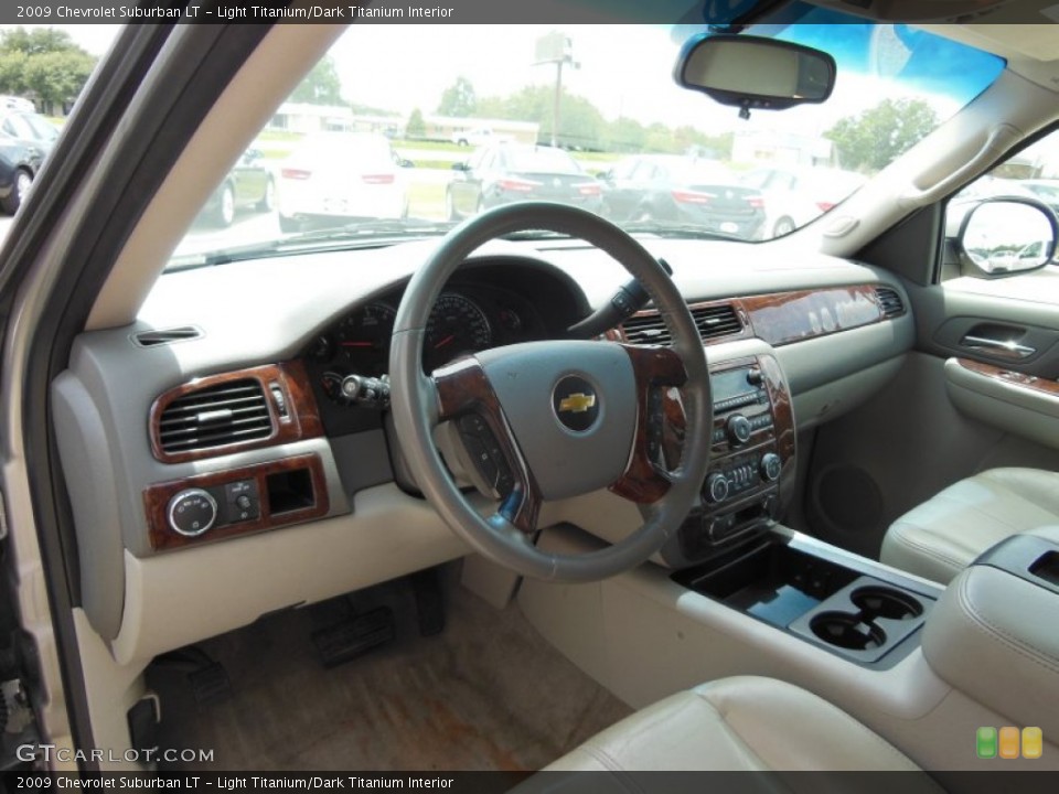 Light Titanium/Dark Titanium Interior Photo for the 2009 Chevrolet Suburban LT #68307479