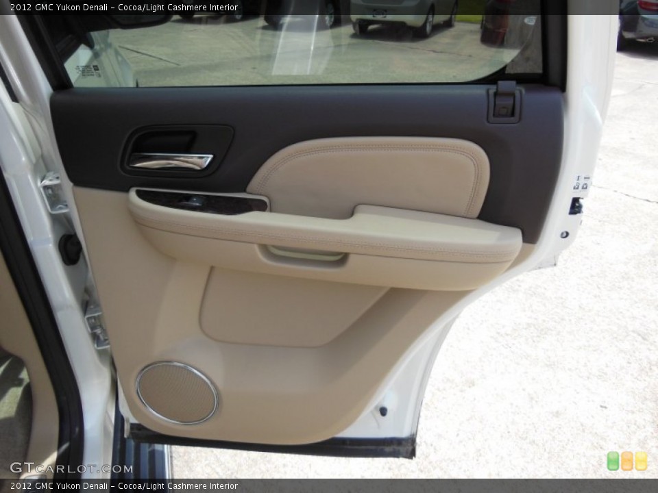Cocoa/Light Cashmere Interior Door Panel for the 2012 GMC Yukon Denali #68307716