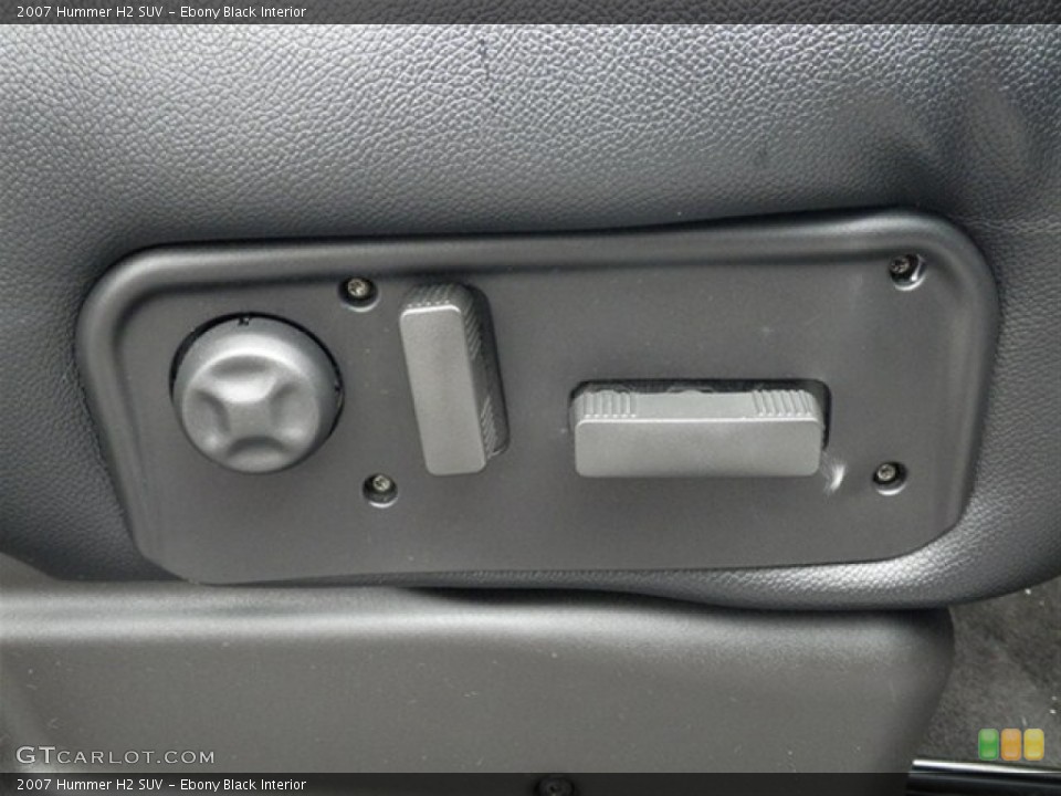 Ebony Black Interior Controls for the 2007 Hummer H2 SUV #68320988