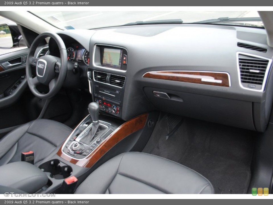 Black Interior Photo for the 2009 Audi Q5 3.2 Premium quattro #68338658