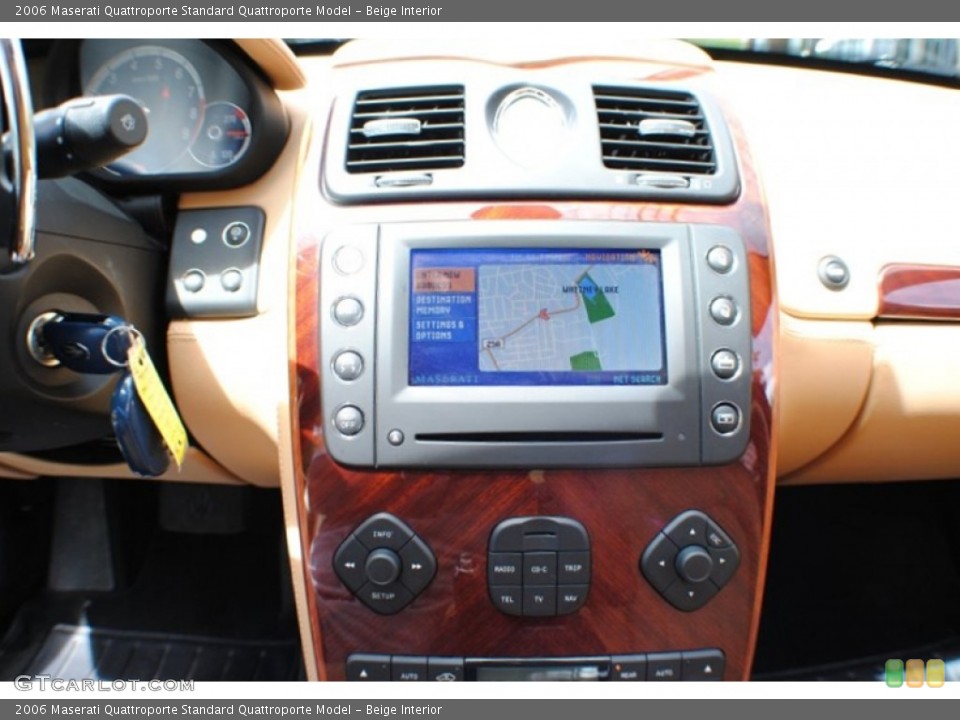 Beige Interior Navigation for the 2006 Maserati Quattroporte  #68347120