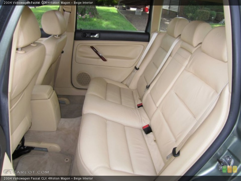 Beige Interior Photo for the 2004 Volkswagen Passat GLX 4Motion Wagon #68360586