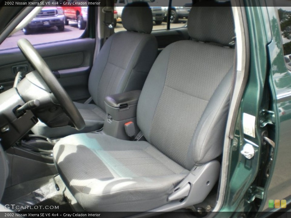 Gray Celadon Interior Photo for the 2002 Nissan Xterra SE V6 4x4 #68362399