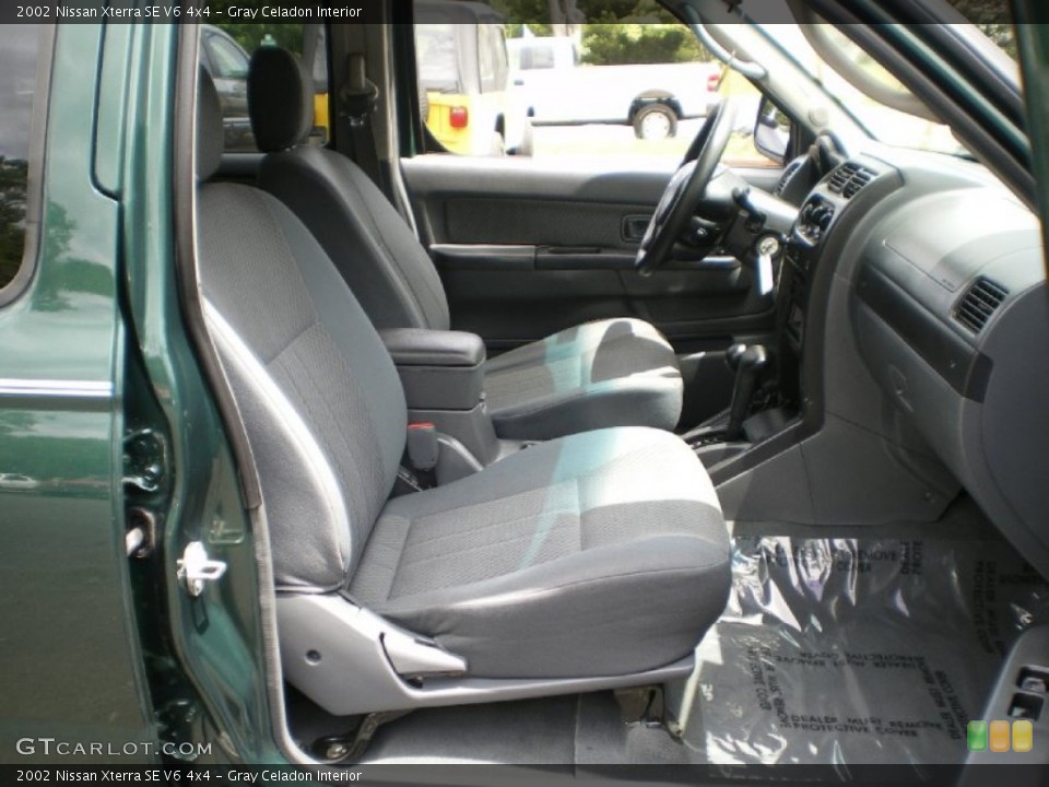 Gray Celadon Interior Photo for the 2002 Nissan Xterra SE V6 4x4 #68362495