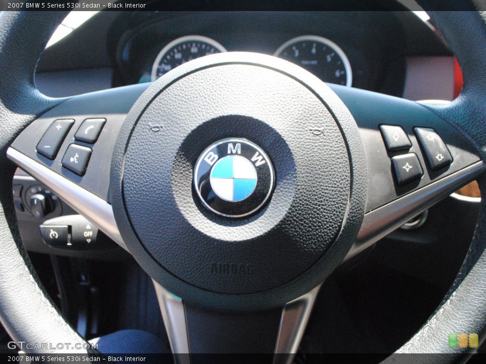 Black Interior Controls for the 2007 BMW 5 Series 530i Sedan #68363157