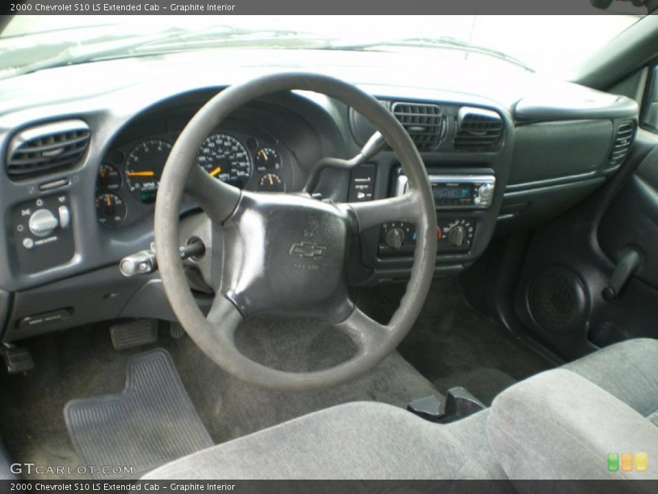 Graphite 2000 Chevrolet S10 Interiors