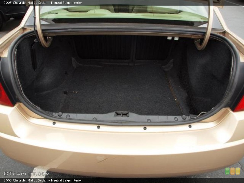 Neutral Beige Interior Trunk for the 2005 Chevrolet Malibu Sedan #68365381