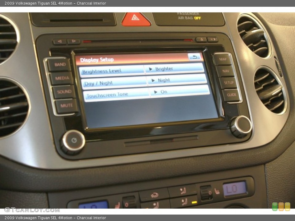 Charcoal Interior Controls for the 2009 Volkswagen Tiguan SEL 4Motion #68367687