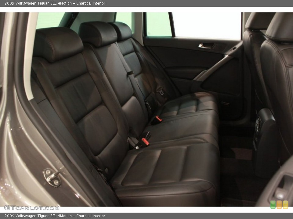 Charcoal Interior Photo for the 2009 Volkswagen Tiguan SEL 4Motion #68367741