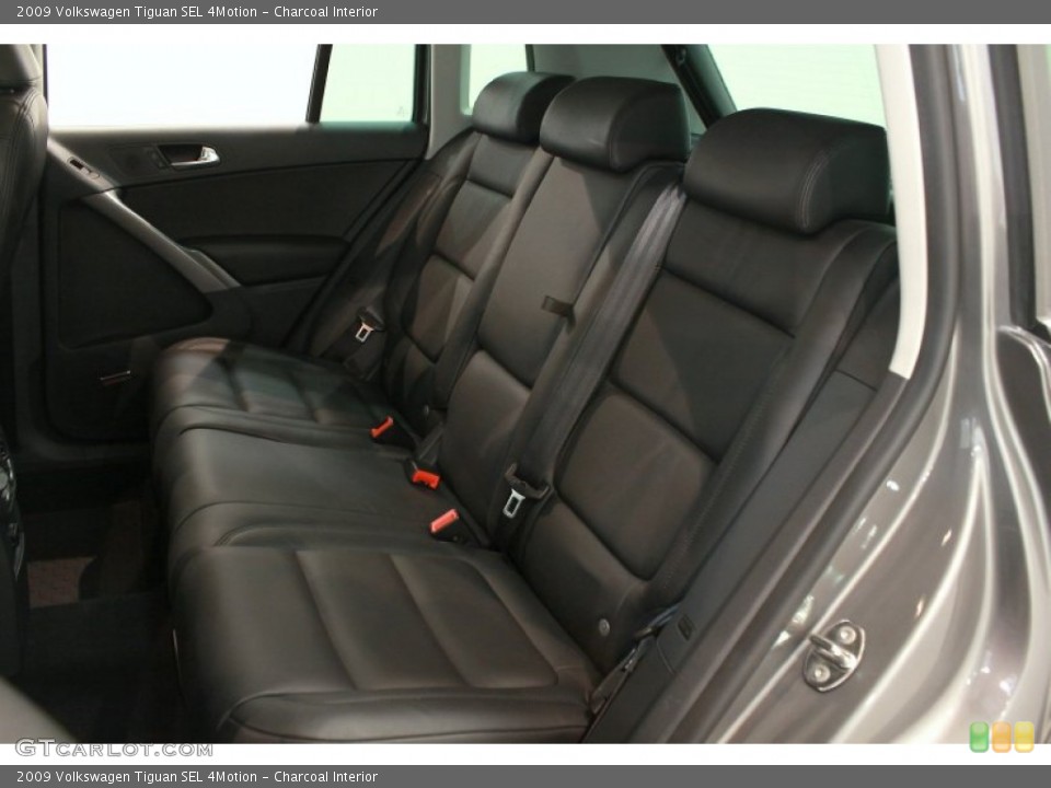 Charcoal Interior Photo for the 2009 Volkswagen Tiguan SEL 4Motion #68367750