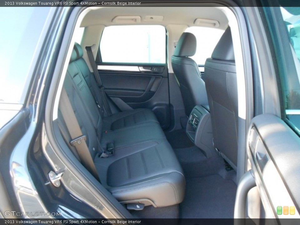 Cornsilk Beige 2013 Volkswagen Touareg Interiors