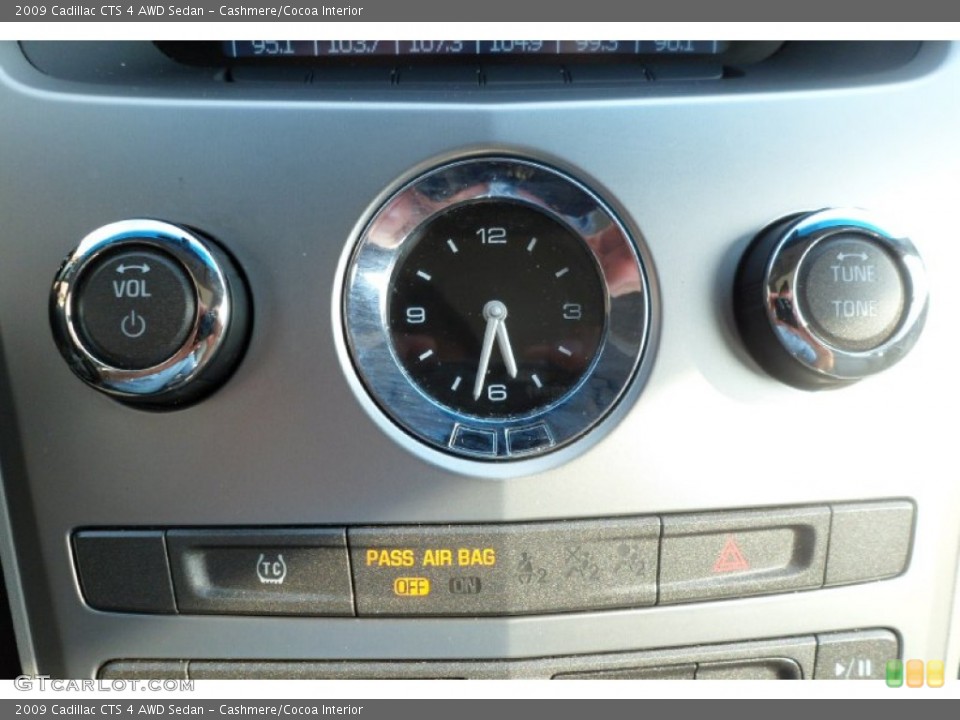 Cashmere/Cocoa Interior Controls for the 2009 Cadillac CTS 4 AWD Sedan #68396469