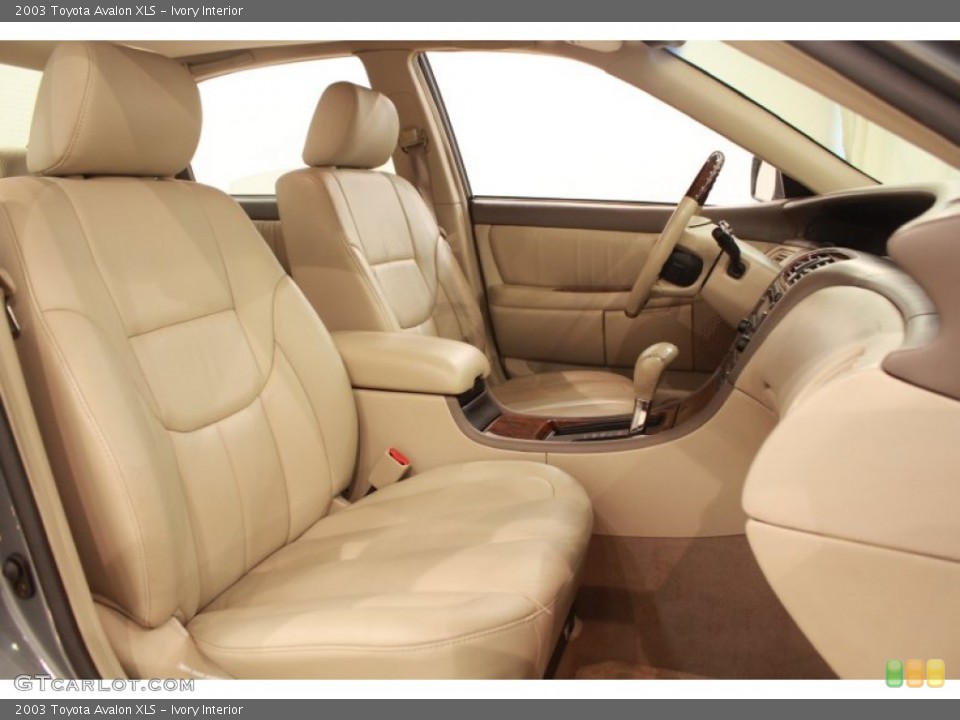 Ivory 2003 Toyota Avalon Interiors