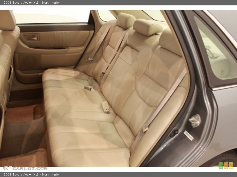 Ivory Interior Rear Seat for the 2003 Toyota Avalon XLS #68405160