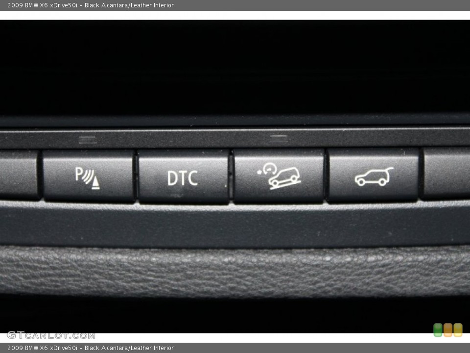 Black Alcantara/Leather Interior Controls for the 2009 BMW X6 xDrive50i #68412410