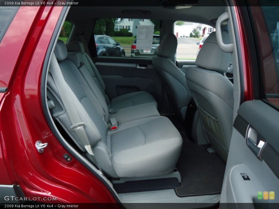 Gray Interior Rear Seat for the 2009 Kia Borrego LX V6 4x4 #68413013