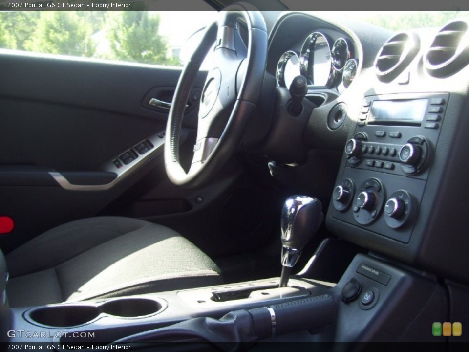 Ebony Interior Controls for the 2007 Pontiac G6 GT Sedan #68415362