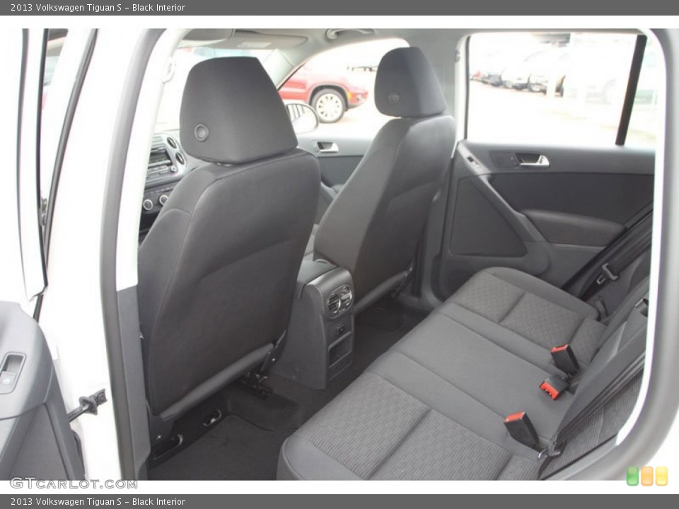 Black Interior Photo for the 2013 Volkswagen Tiguan S #68421302