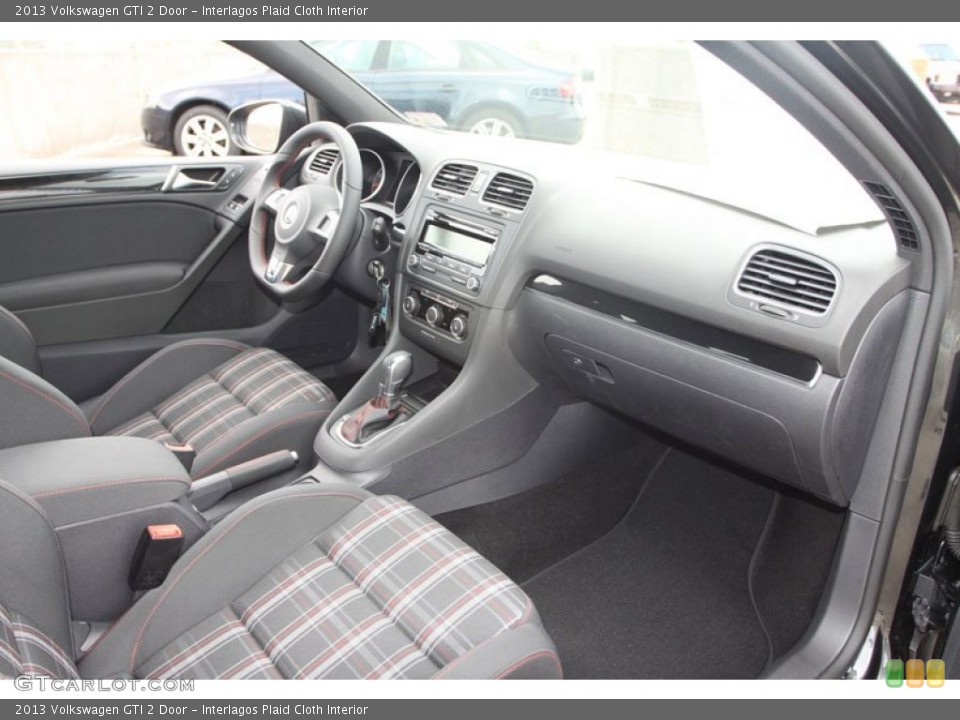 Interlagos Plaid Cloth Interior Photo for the 2013 Volkswagen GTI 2 Door #68422252