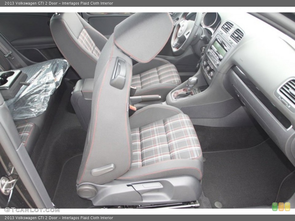 Interlagos Plaid Cloth Interior Photo for the 2013 Volkswagen GTI 2 Door #68422283