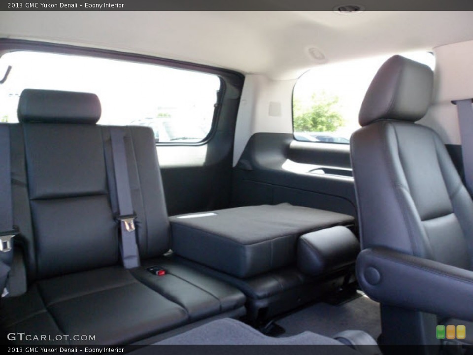 Ebony Interior Photo for the 2013 GMC Yukon Denali #68438624