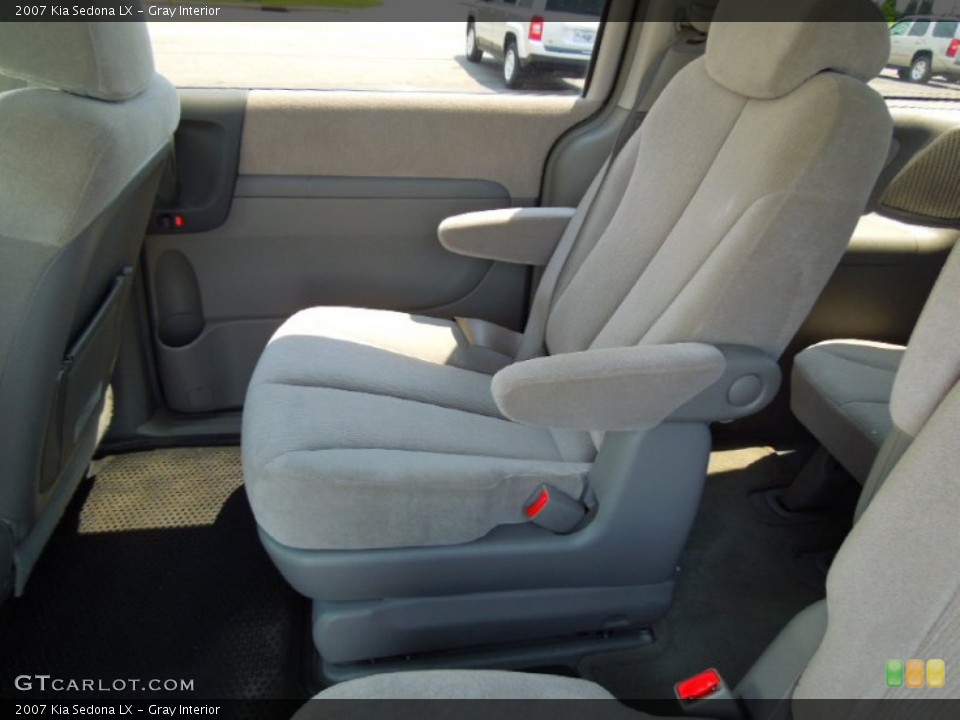 Gray Interior Rear Seat for the 2007 Kia Sedona LX #68458337