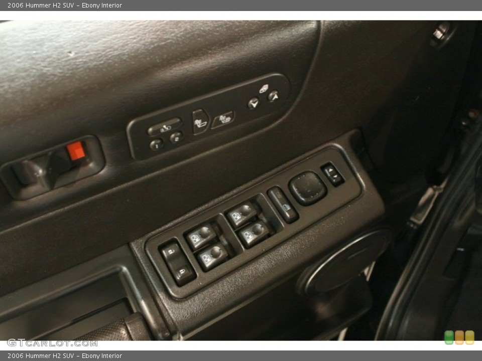 Ebony Interior Controls for the 2006 Hummer H2 SUV #68466334