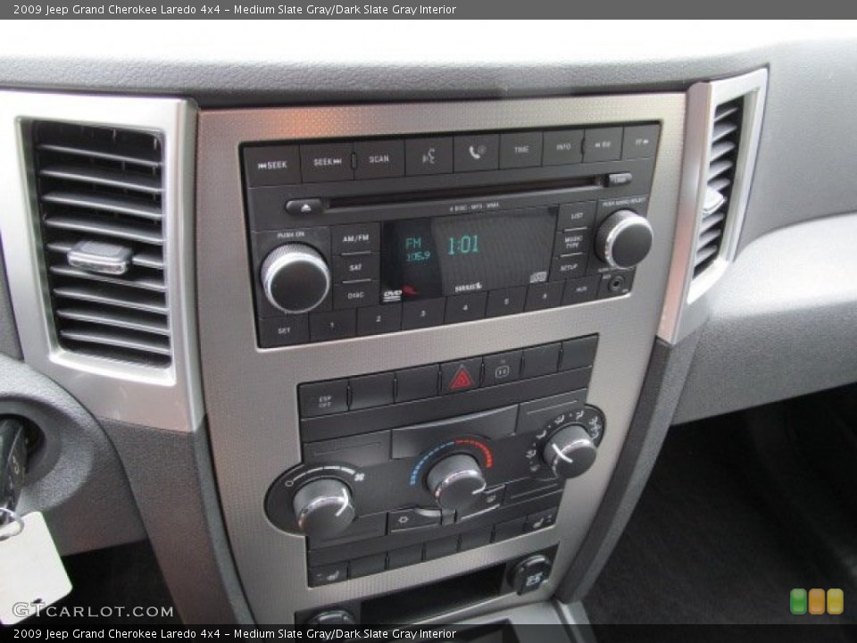 Medium Slate Gray/Dark Slate Gray Interior Controls for the 2009 Jeep Grand Cherokee Laredo 4x4 #68467723
