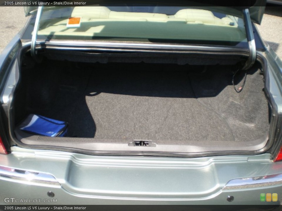 Shale/Dove Interior Trunk for the 2005 Lincoln LS V6 Luxury #68473417