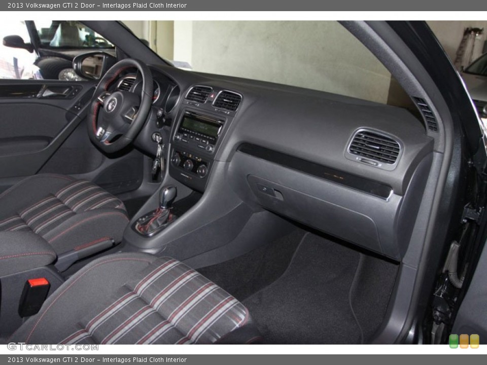 Interlagos Plaid Cloth Interior Photo for the 2013 Volkswagen GTI 2 Door #68479648