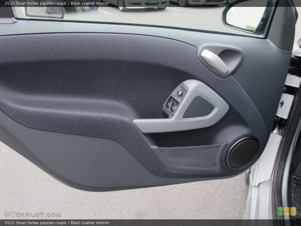 Black Leather Interior Door Panel for the 2013 Smart fortwo passion coupe #68479768