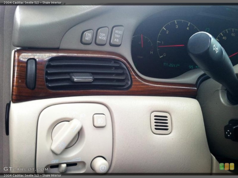 Shale Interior Controls for the 2004 Cadillac Seville SLS #68487913