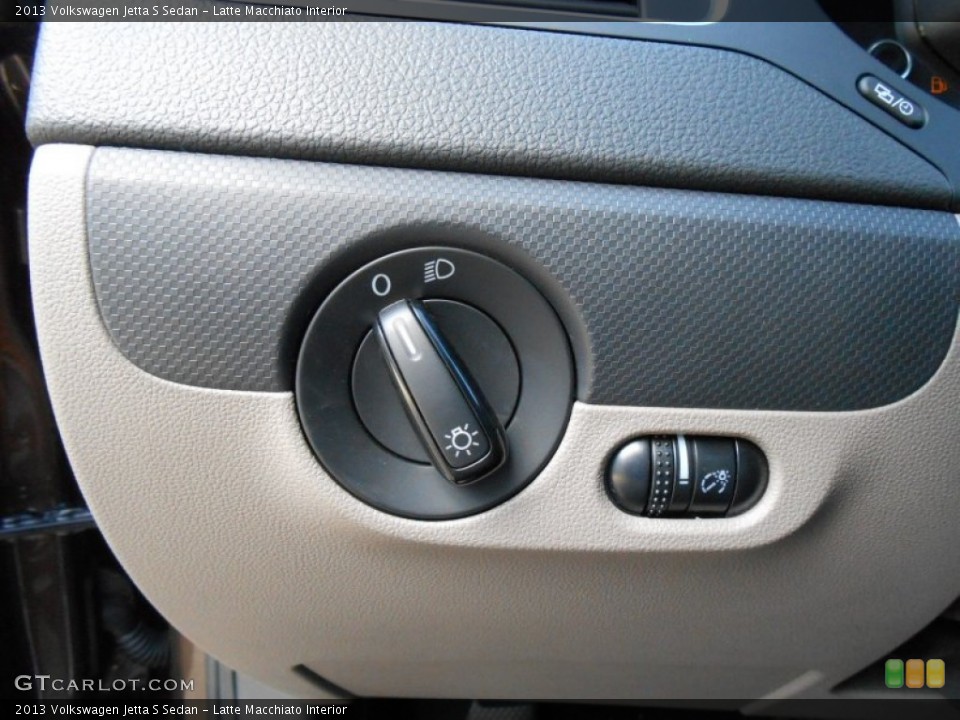 Latte Macchiato Interior Controls for the 2013 Volkswagen Jetta S Sedan #68494717