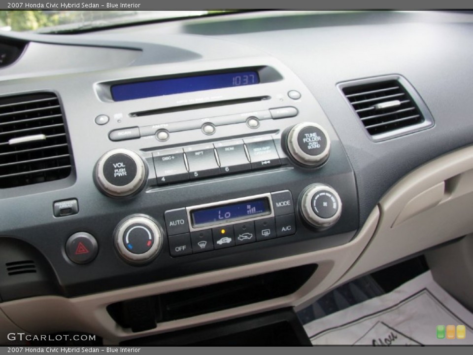 Blue Interior Controls for the 2007 Honda Civic Hybrid Sedan #68510857