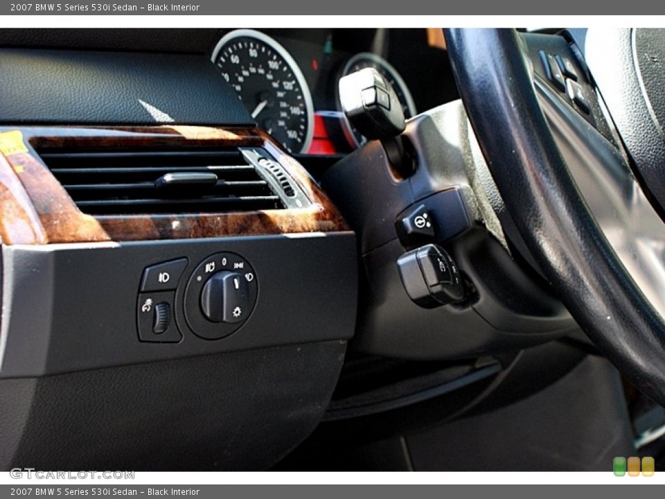 Black Interior Controls for the 2007 BMW 5 Series 530i Sedan #68527183