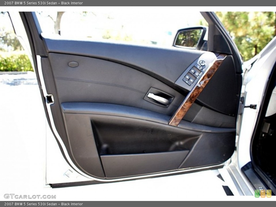 Black Interior Door Panel for the 2007 BMW 5 Series 530i Sedan #68527207