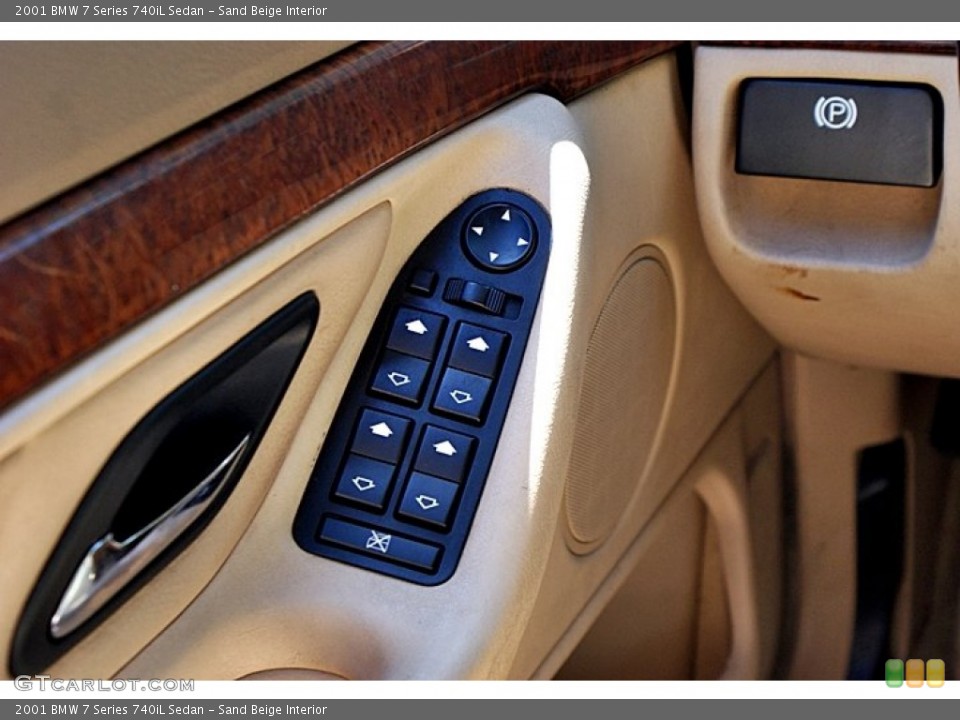 Sand Beige Interior Controls for the 2001 BMW 7 Series 740iL Sedan #68528248