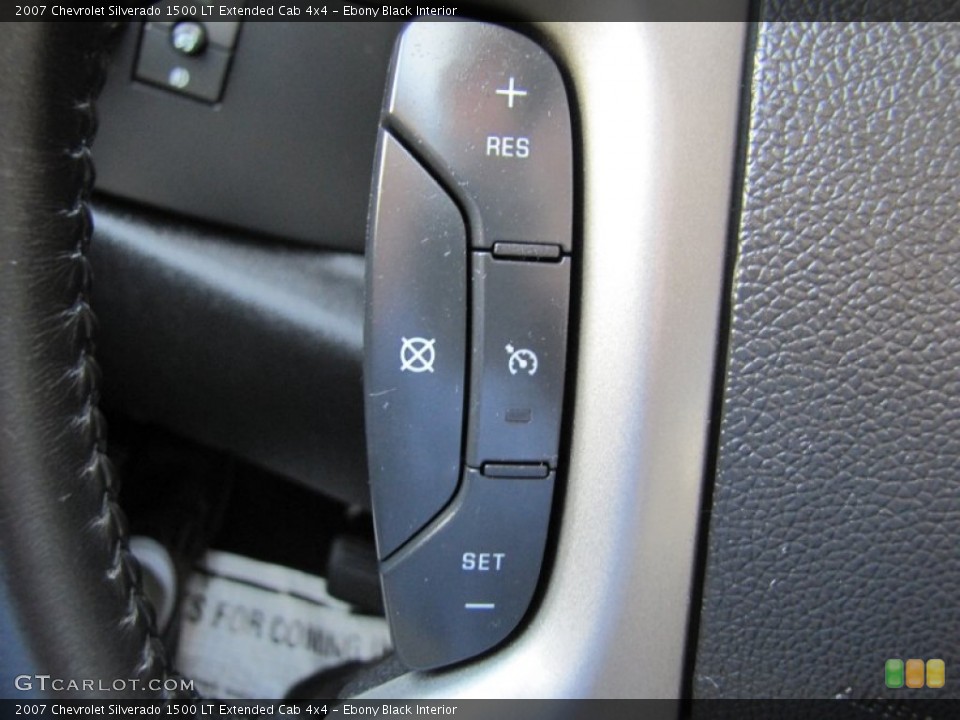Ebony Black Interior Controls for the 2007 Chevrolet Silverado 1500 LT Extended Cab 4x4 #68528278